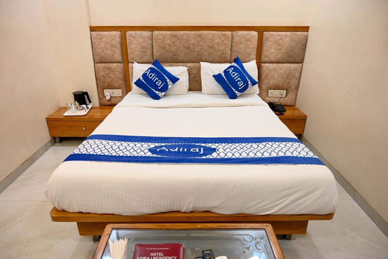 Adiraj Residency Hotel Нави Мумбай Екстериор снимка