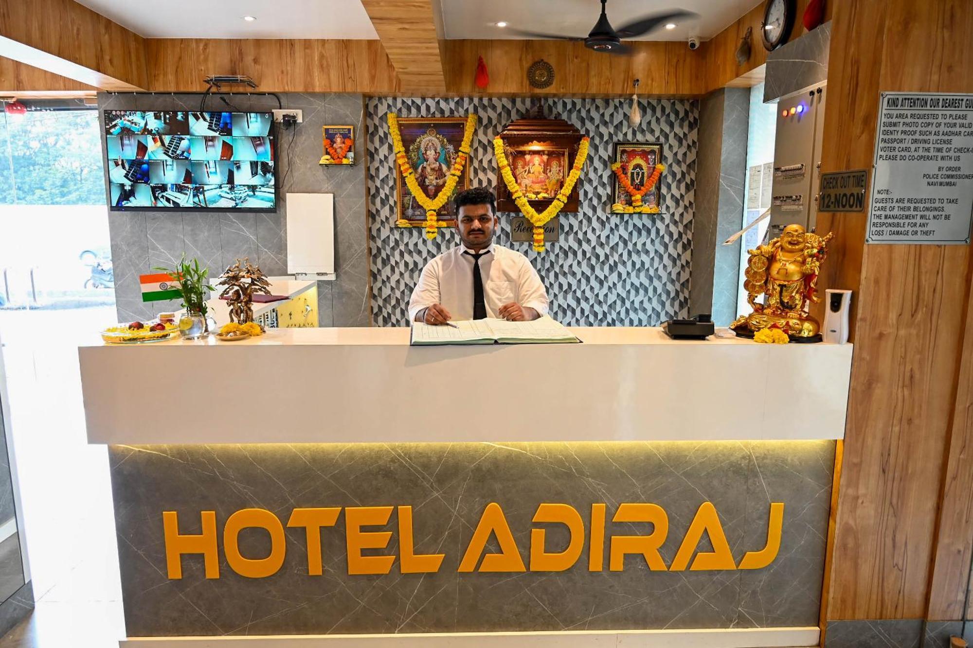 Adiraj Residency Hotel Нави Мумбай Екстериор снимка