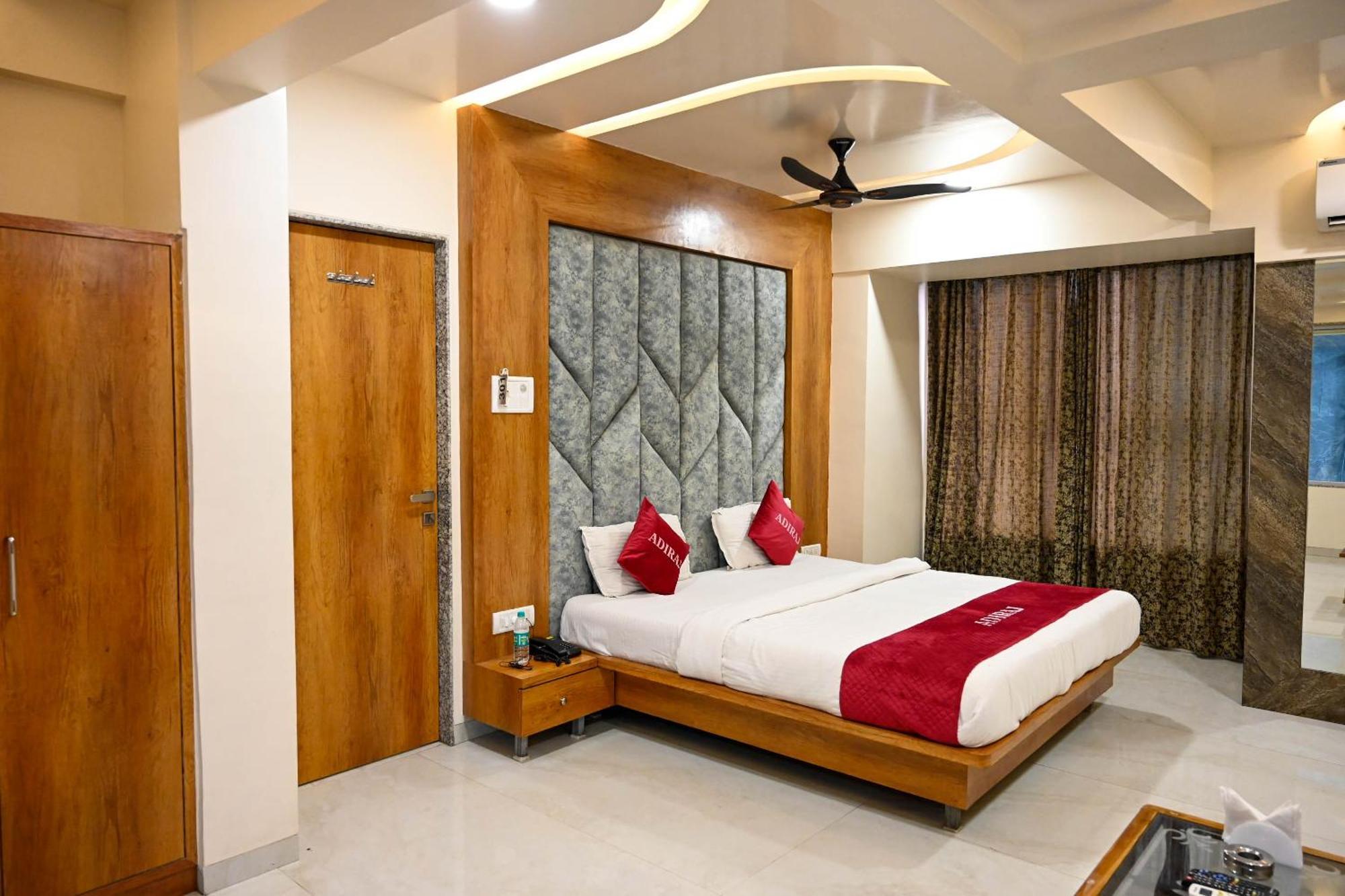 Adiraj Residency Hotel Нави Мумбай Екстериор снимка